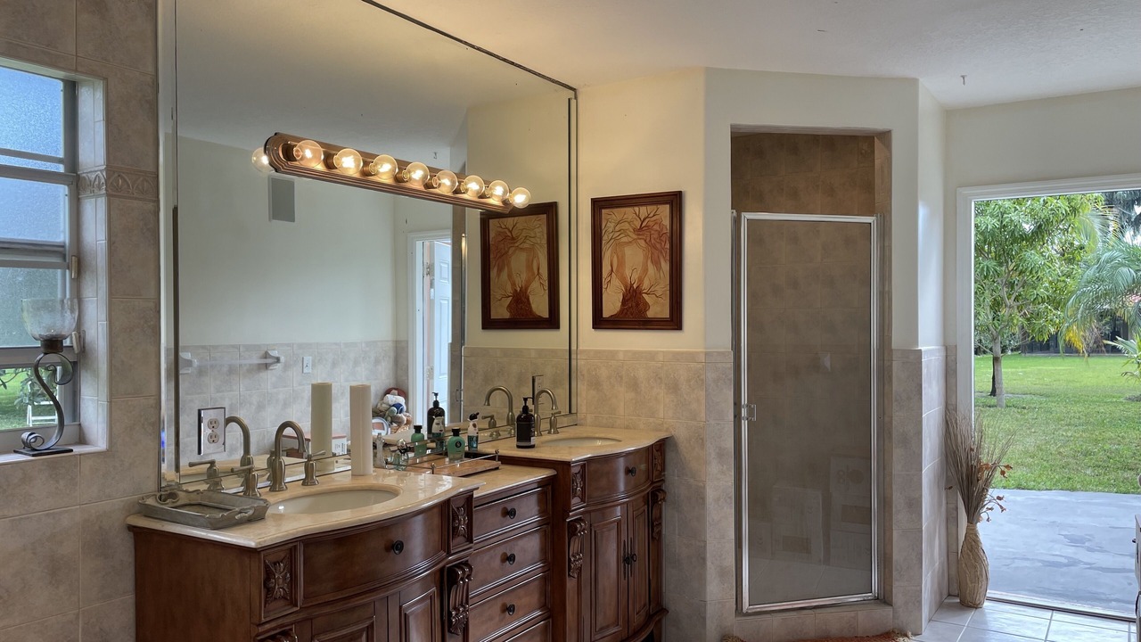 Photo of Bathroom in Homestead