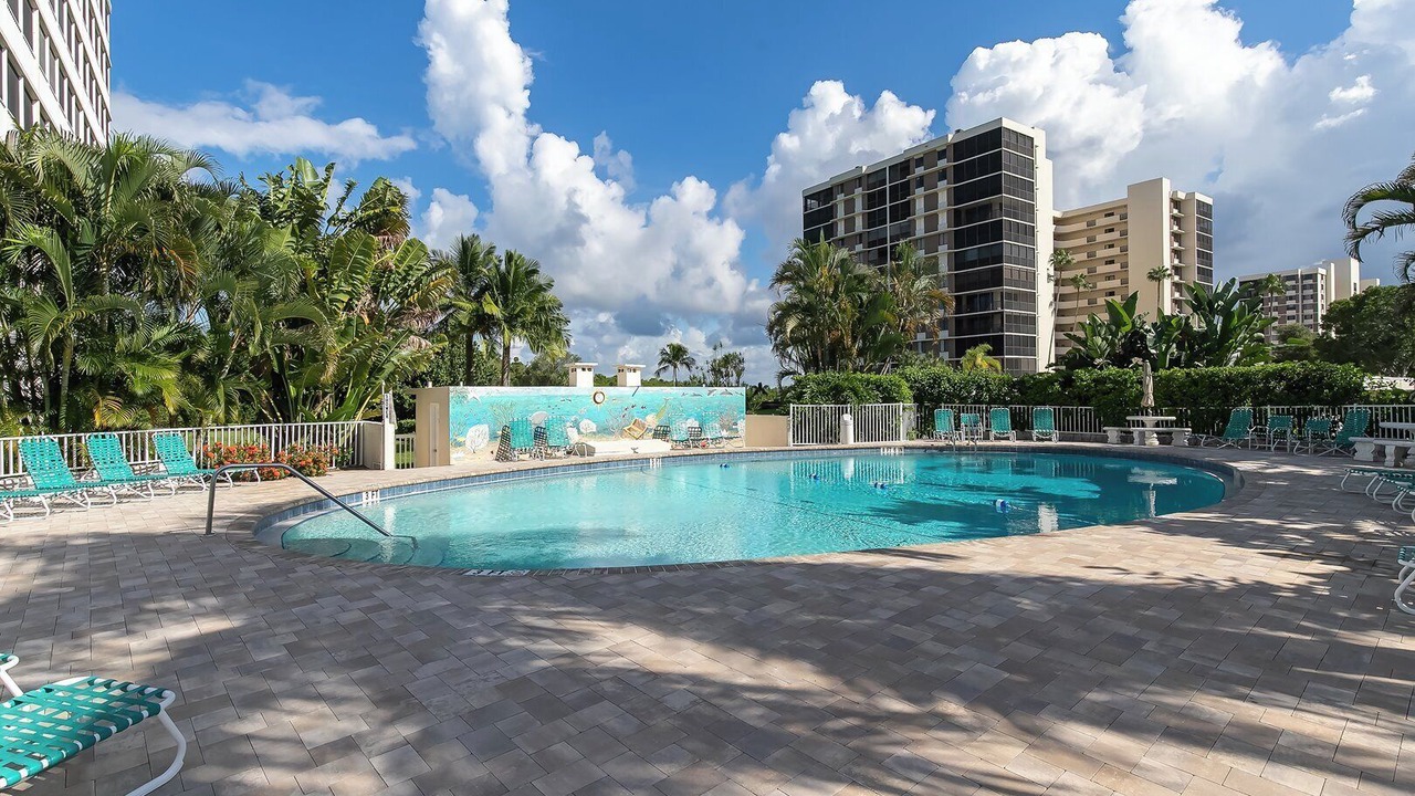 Photo of Outdoor in Vanderbilt Beach