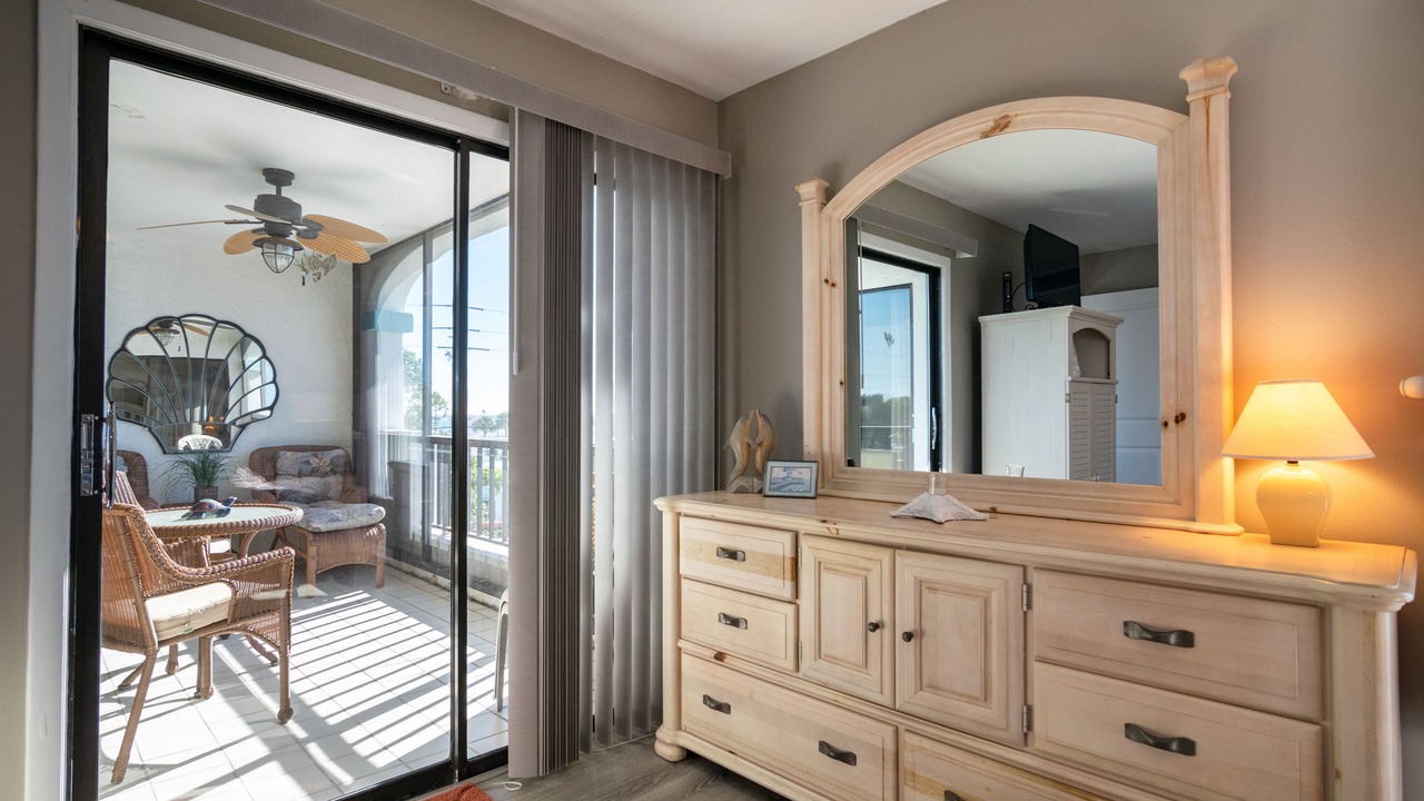 Photo of Bedroom in Holmes Beach