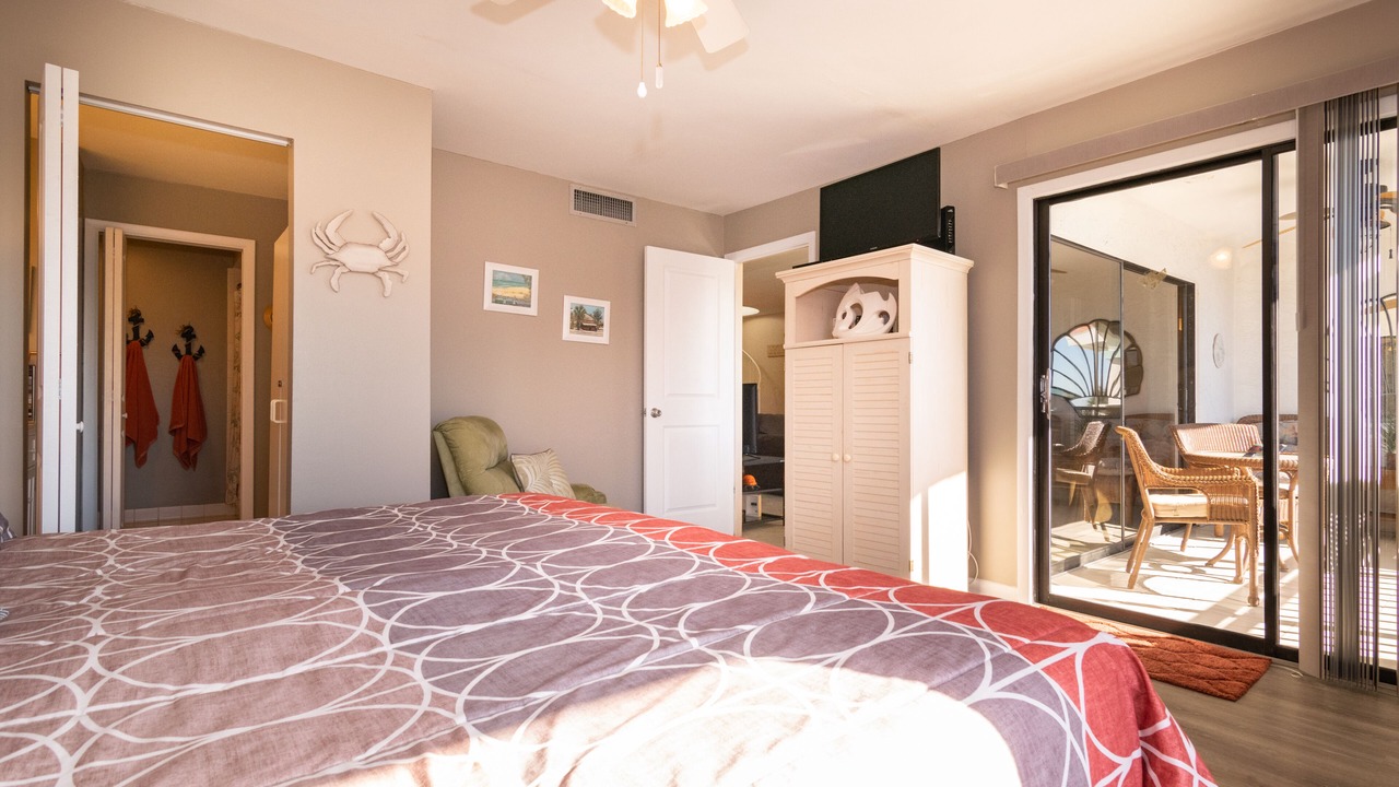 Photo of Bedroom in Holmes Beach