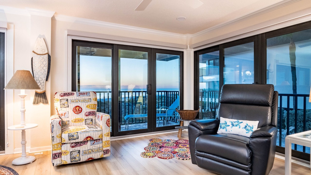 Photo of Livingroom in Holmes Beach