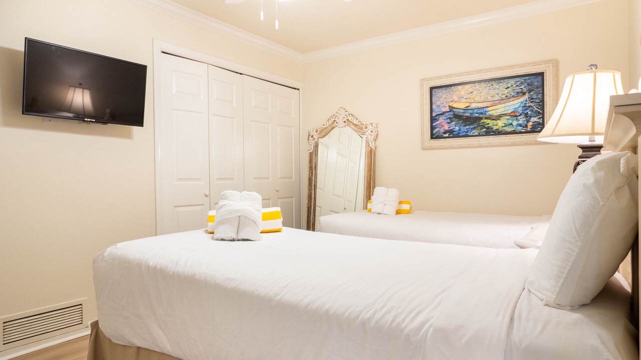 Photo of Bedroom in Holmes Beach