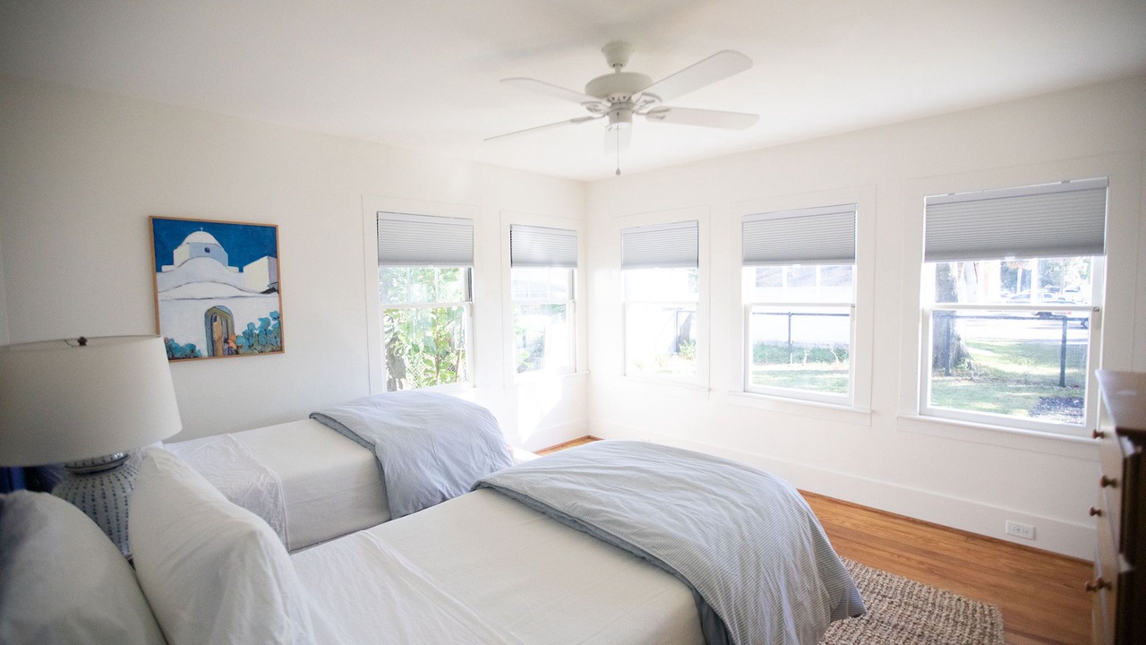 Photo of Bedroom in Downtown