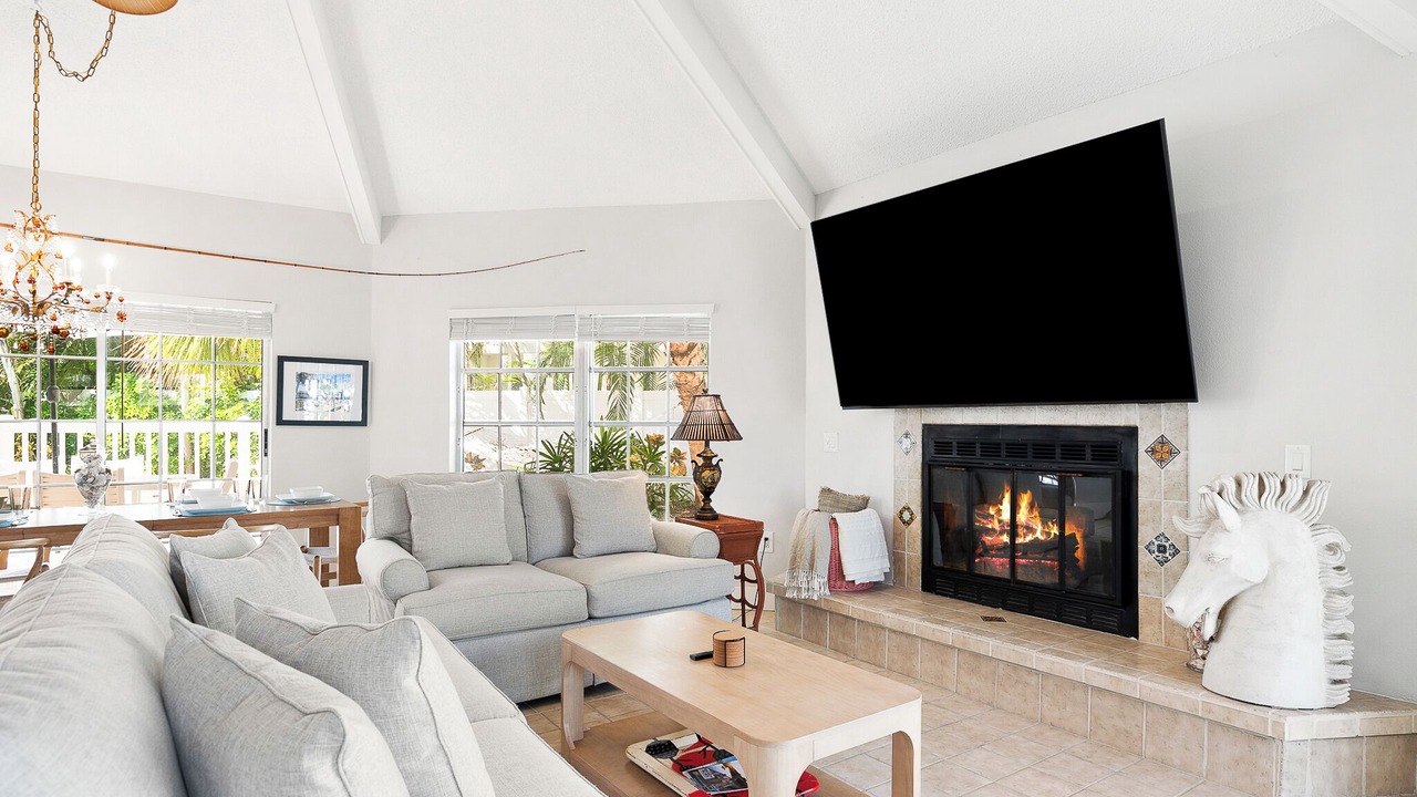 Photo of Livingroom in Holmes Beach