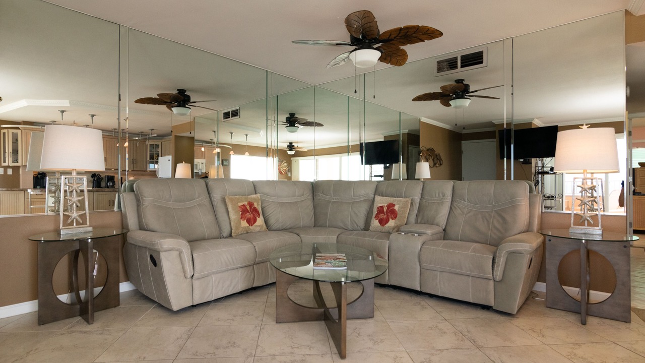 Photo of Livingroom in Bradenton Beach