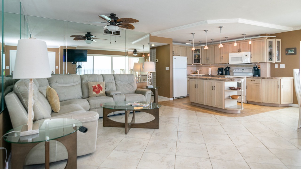 Photo of Livingroom in Bradenton Beach