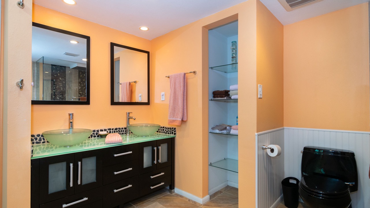 Photo of Bathroom in Bradenton Beach