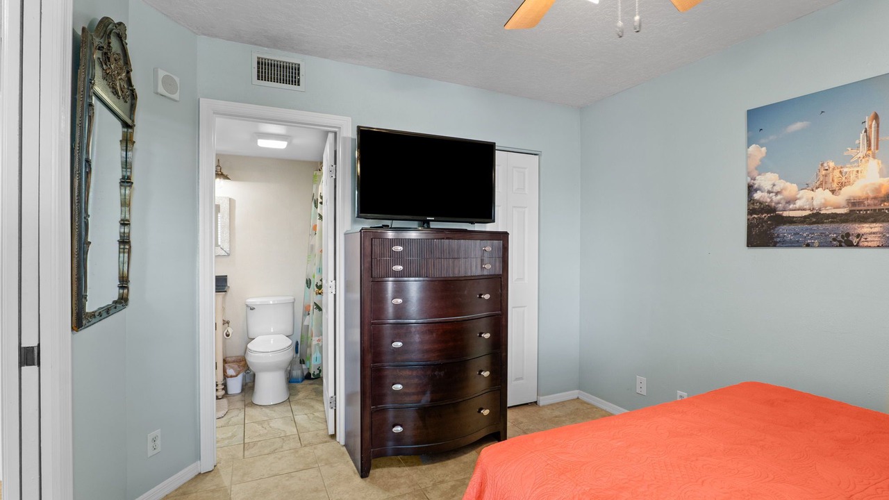 Photo of Bedroom in Canova Beach