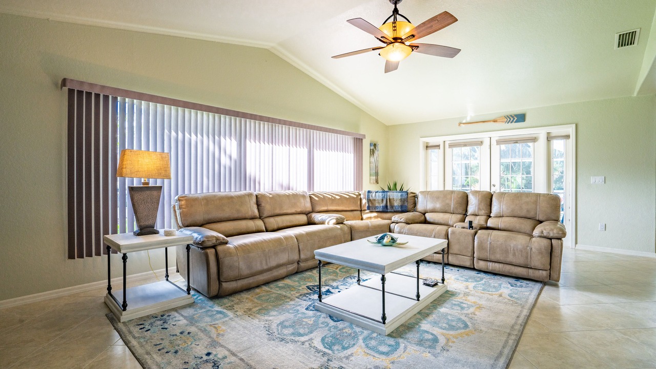 Photo of Livingroom in Pelican