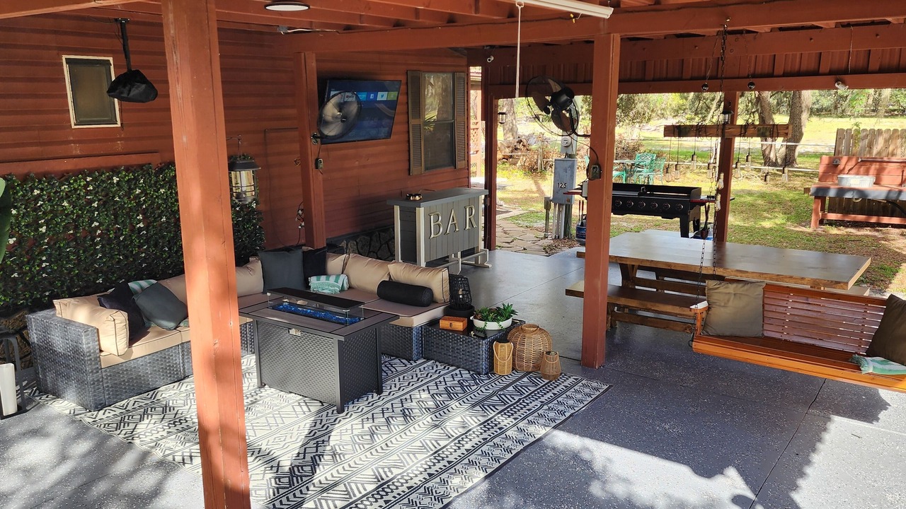 Photo of Outdoor in Frostproof
