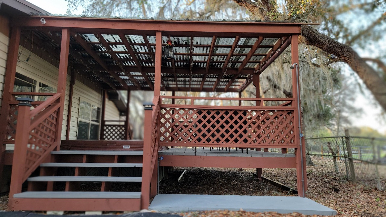 Photo of Outdoor in Frostproof