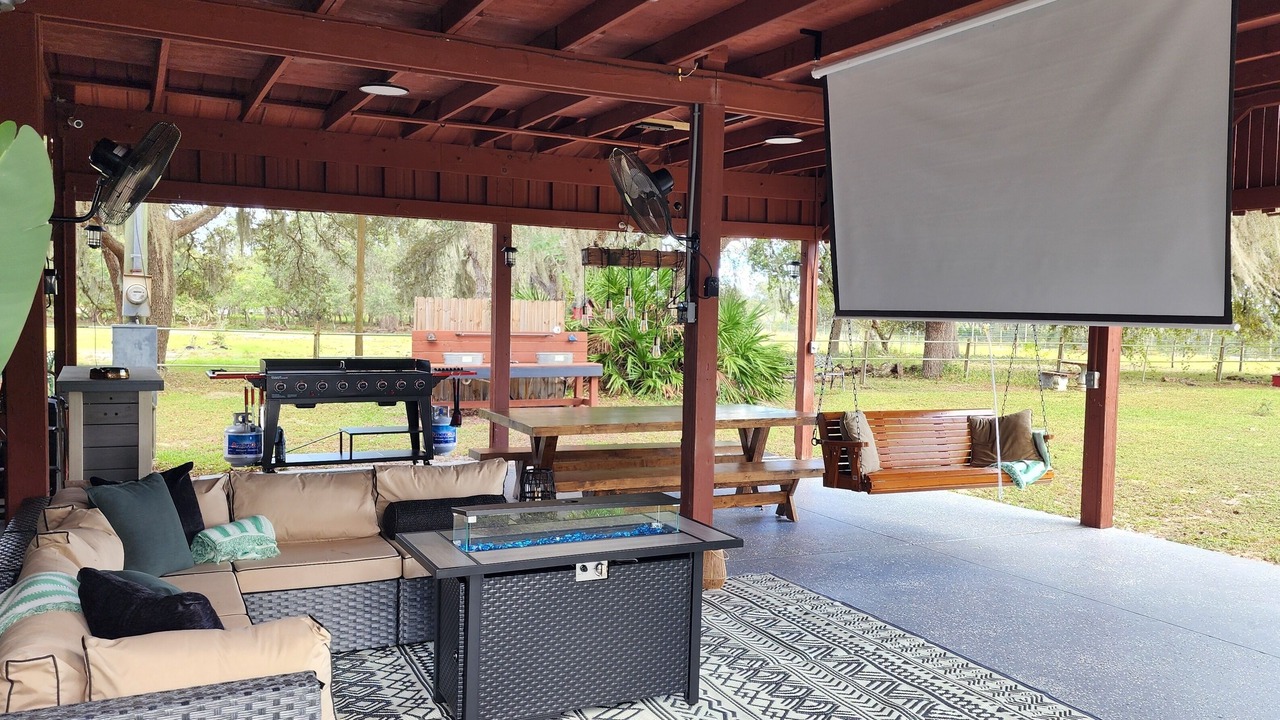 Photo of Outdoor in Frostproof
