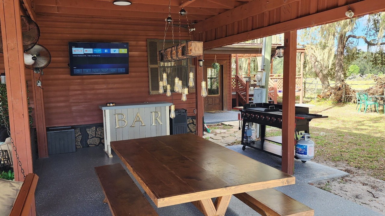 Photo of Outdoor in Frostproof