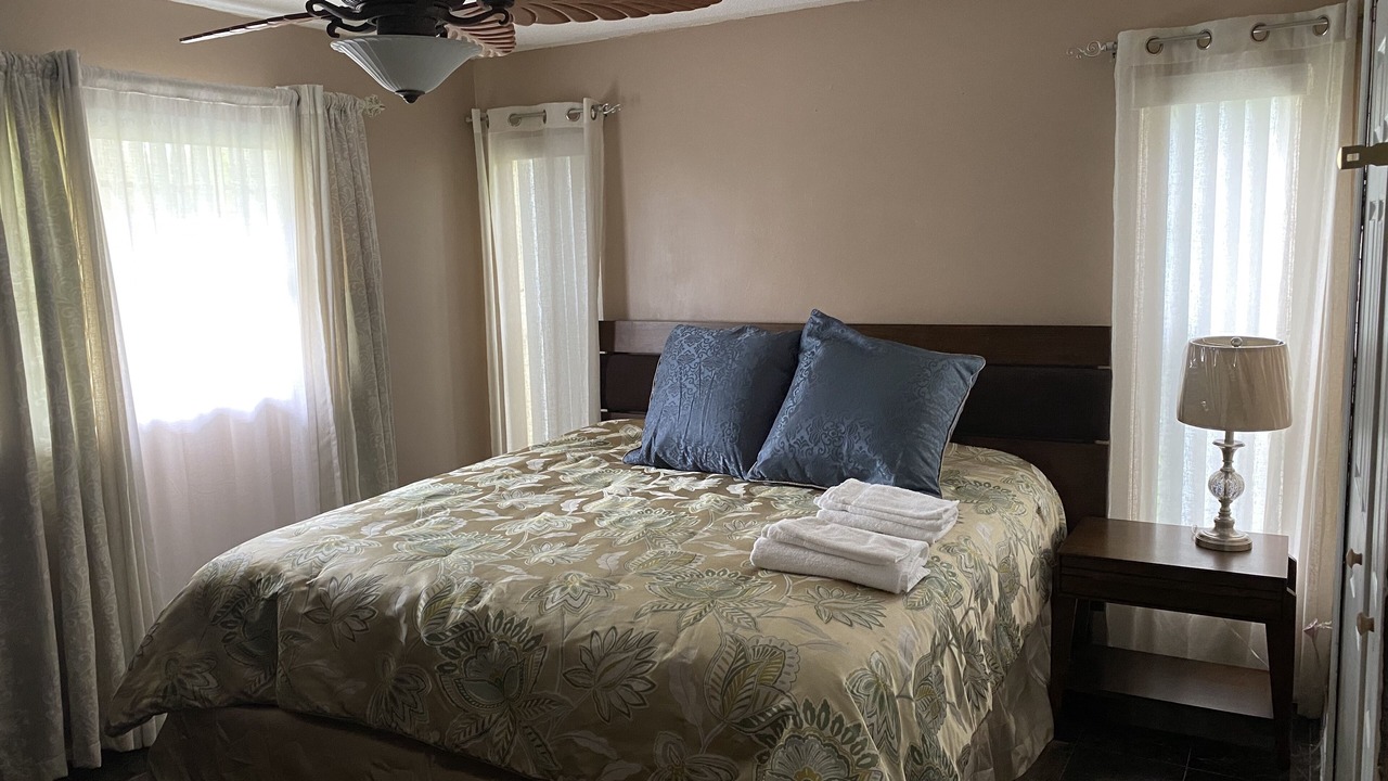 Photo of Bedroom in Tropic