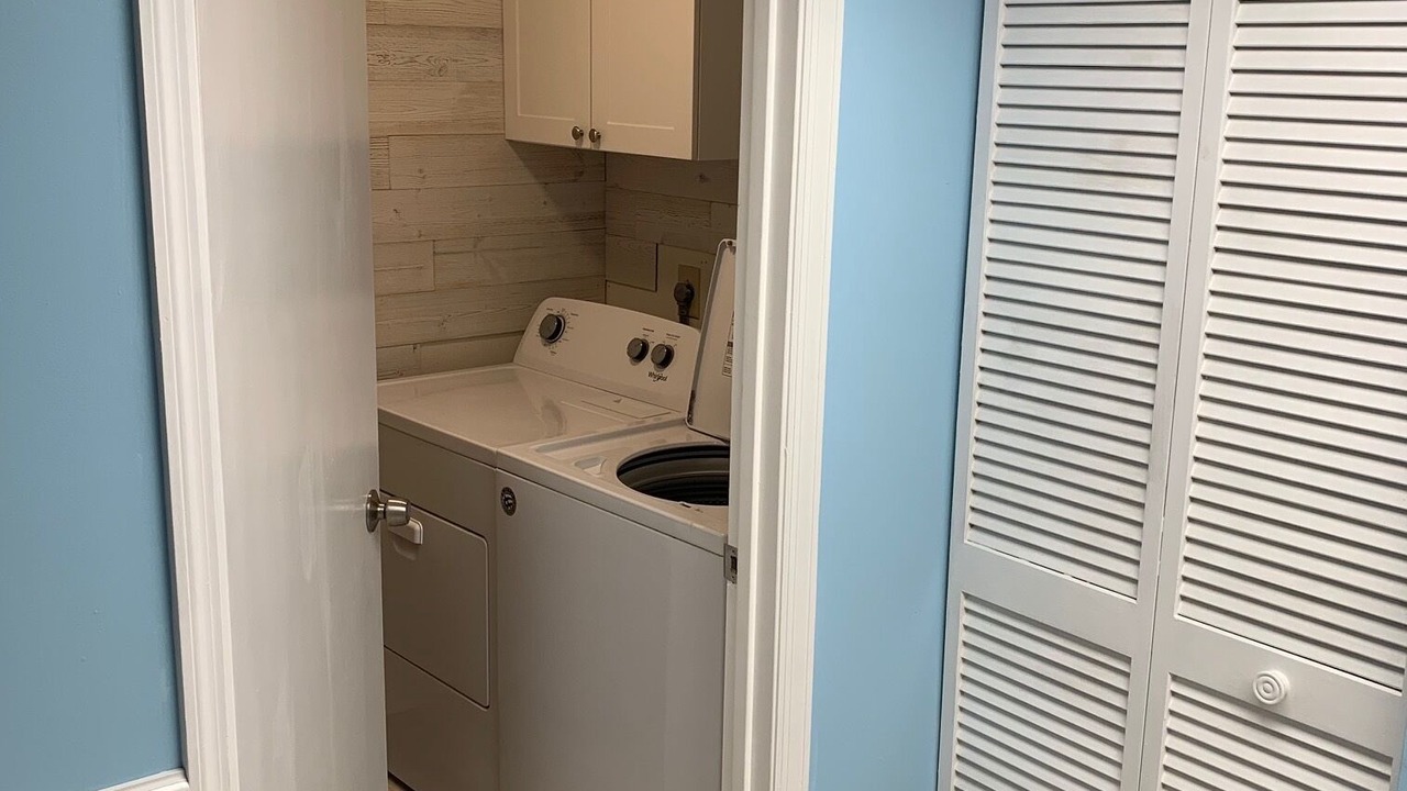 Photo of Bedroom in Trailer Estates