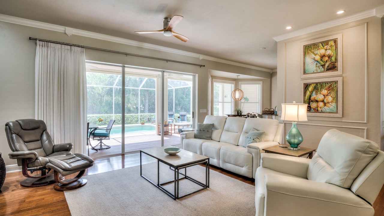 Photo of Livingroom in Bonita Shores