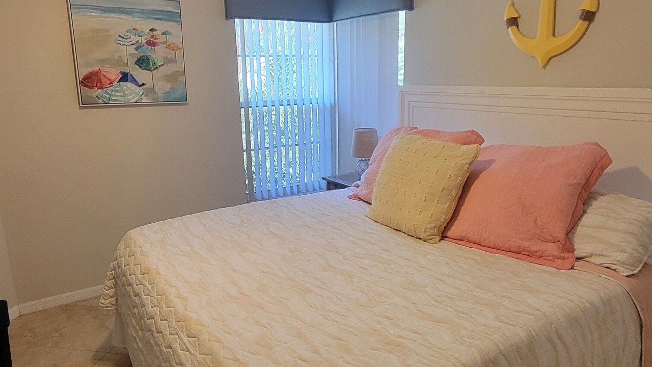Photo of Bedroom in Bonita Shores