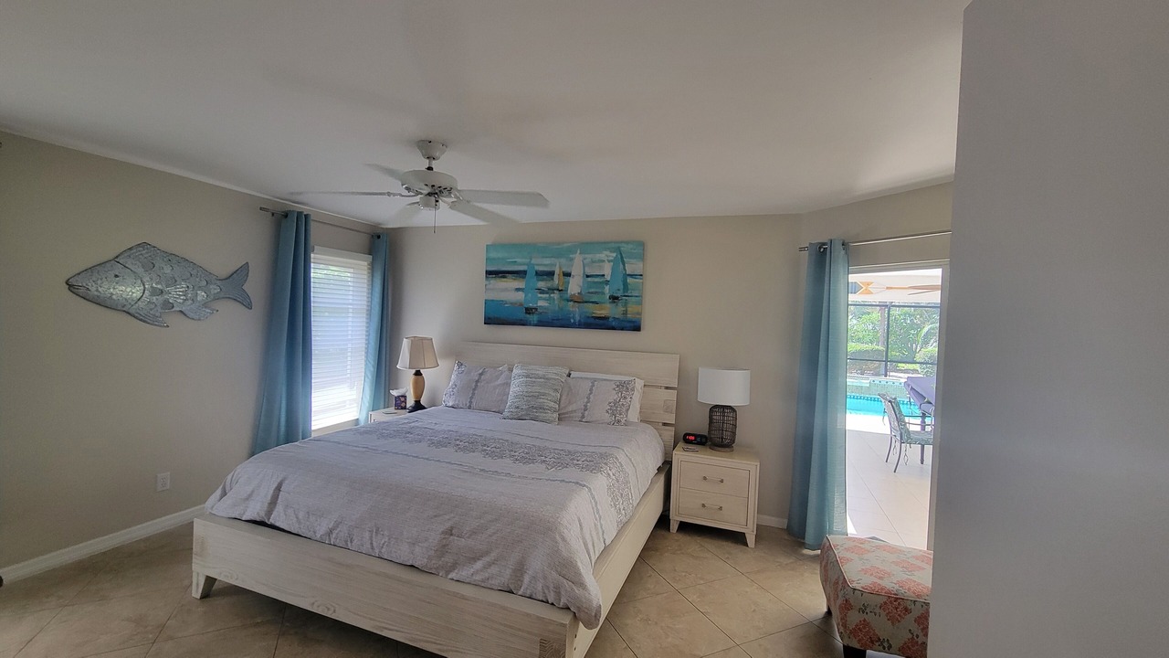 Photo of Bedroom in Bonita Shores