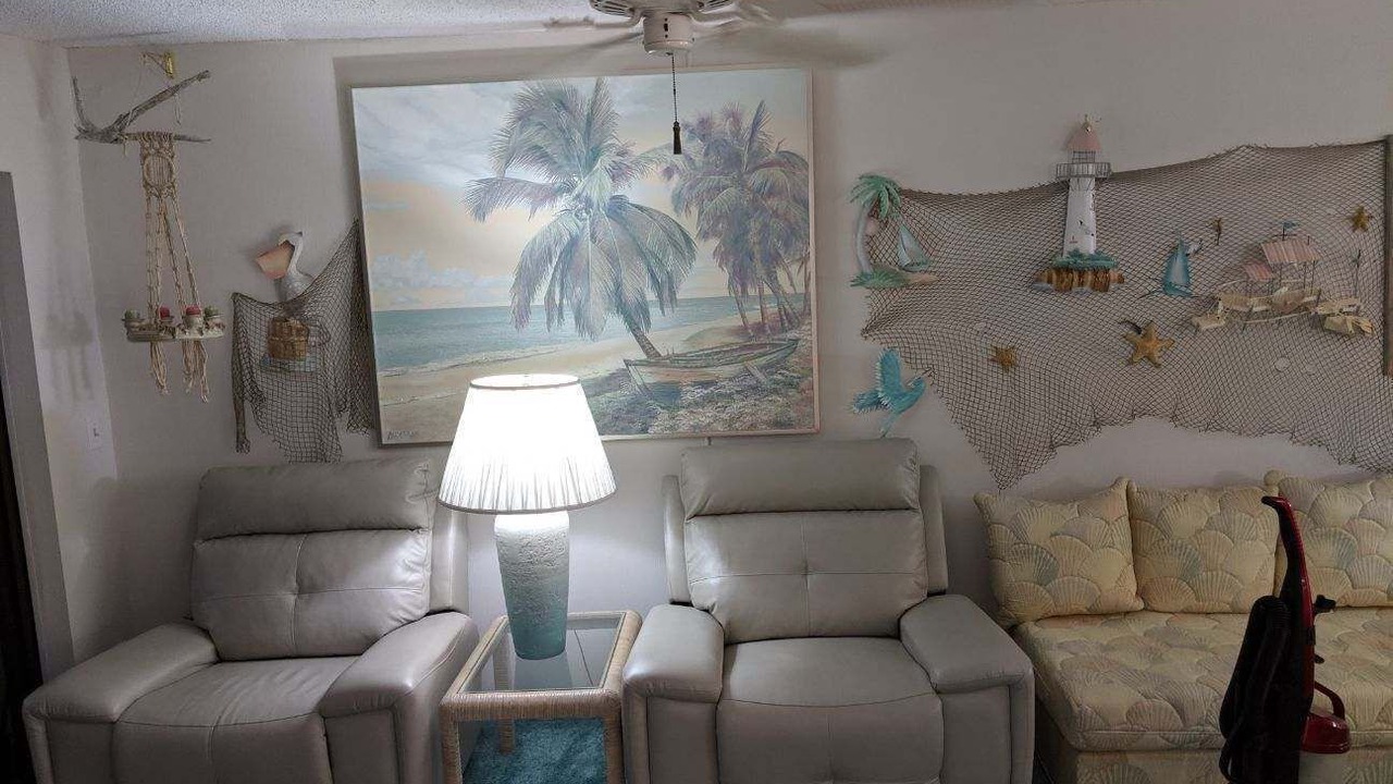 Photo of Livingroom in Hutchinson Island South