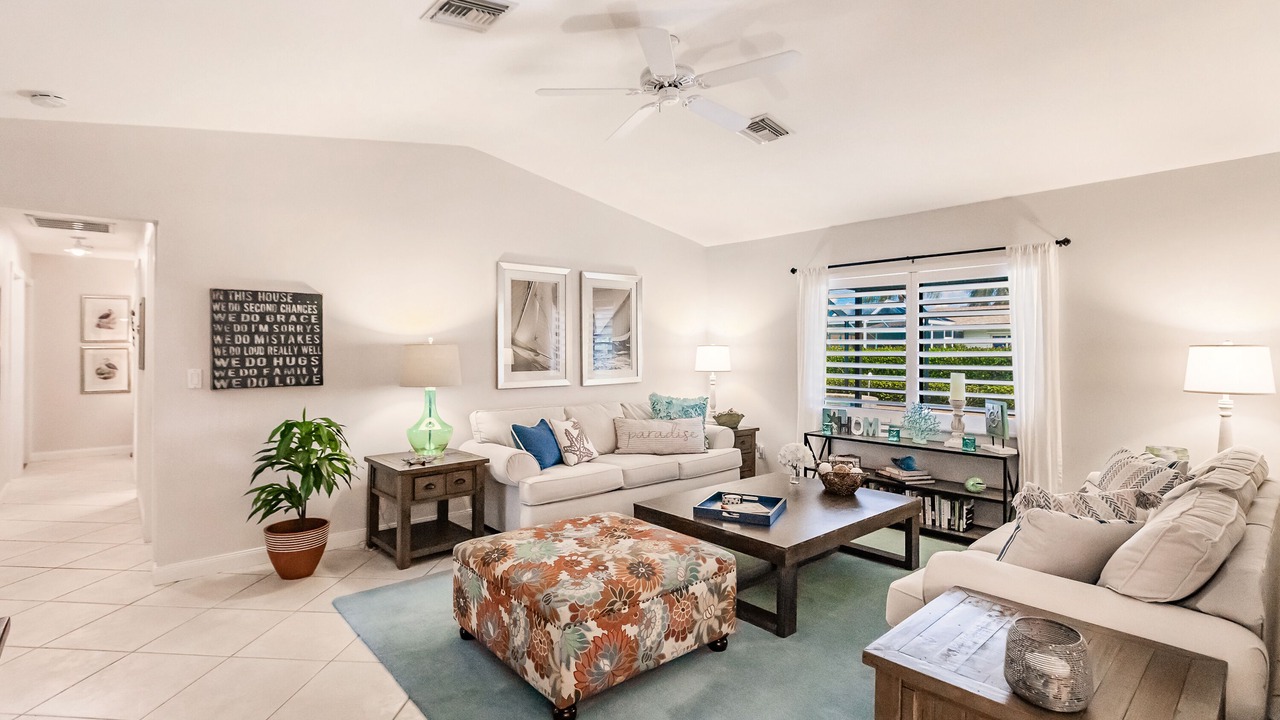 Photo of Bedroom in Bonita Shores