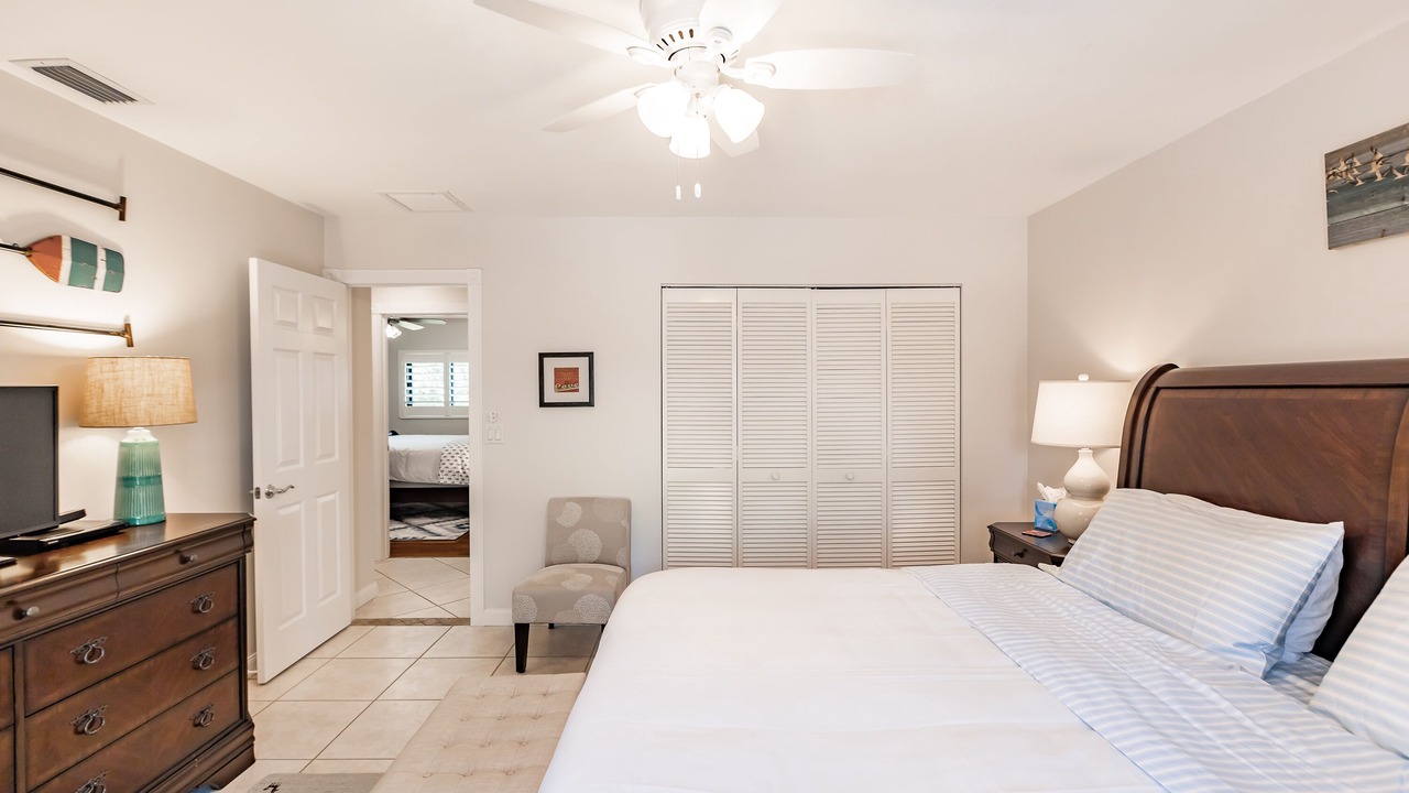 Photo of Bedroom in Bonita Shores