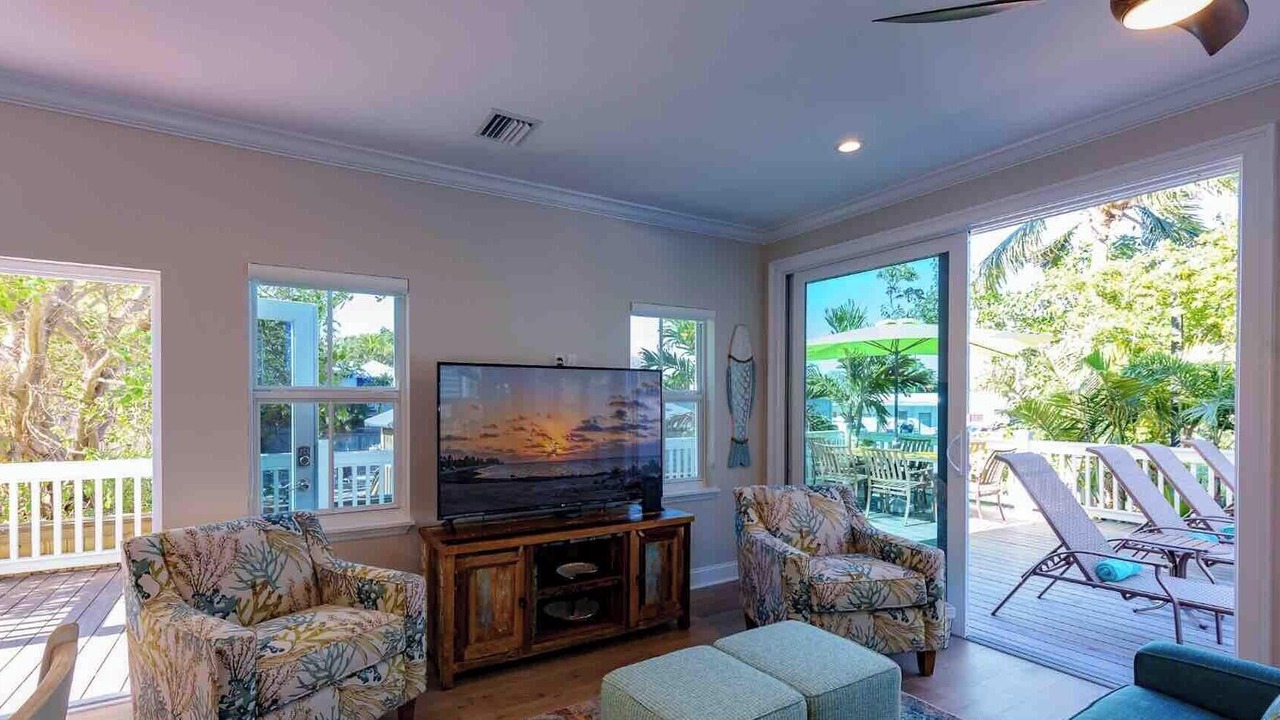 Photo of Bedroom in Uptown - Upper Duval