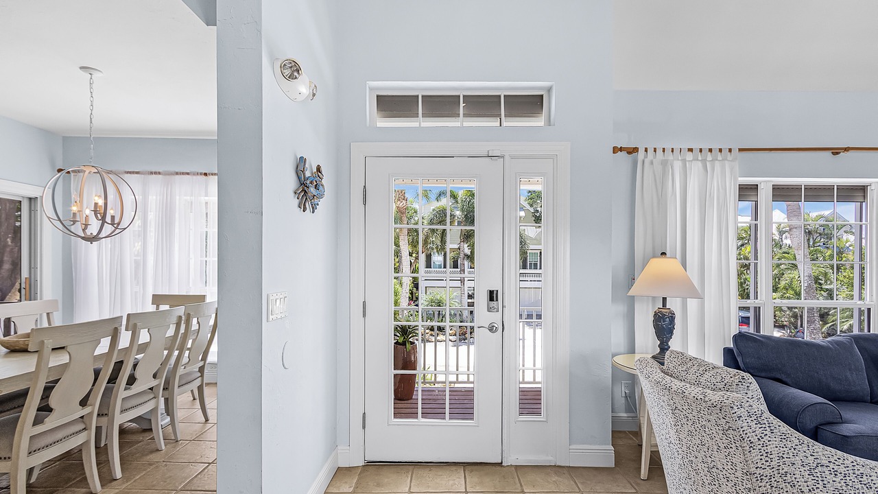 Photo of Livingroom in Captiva
