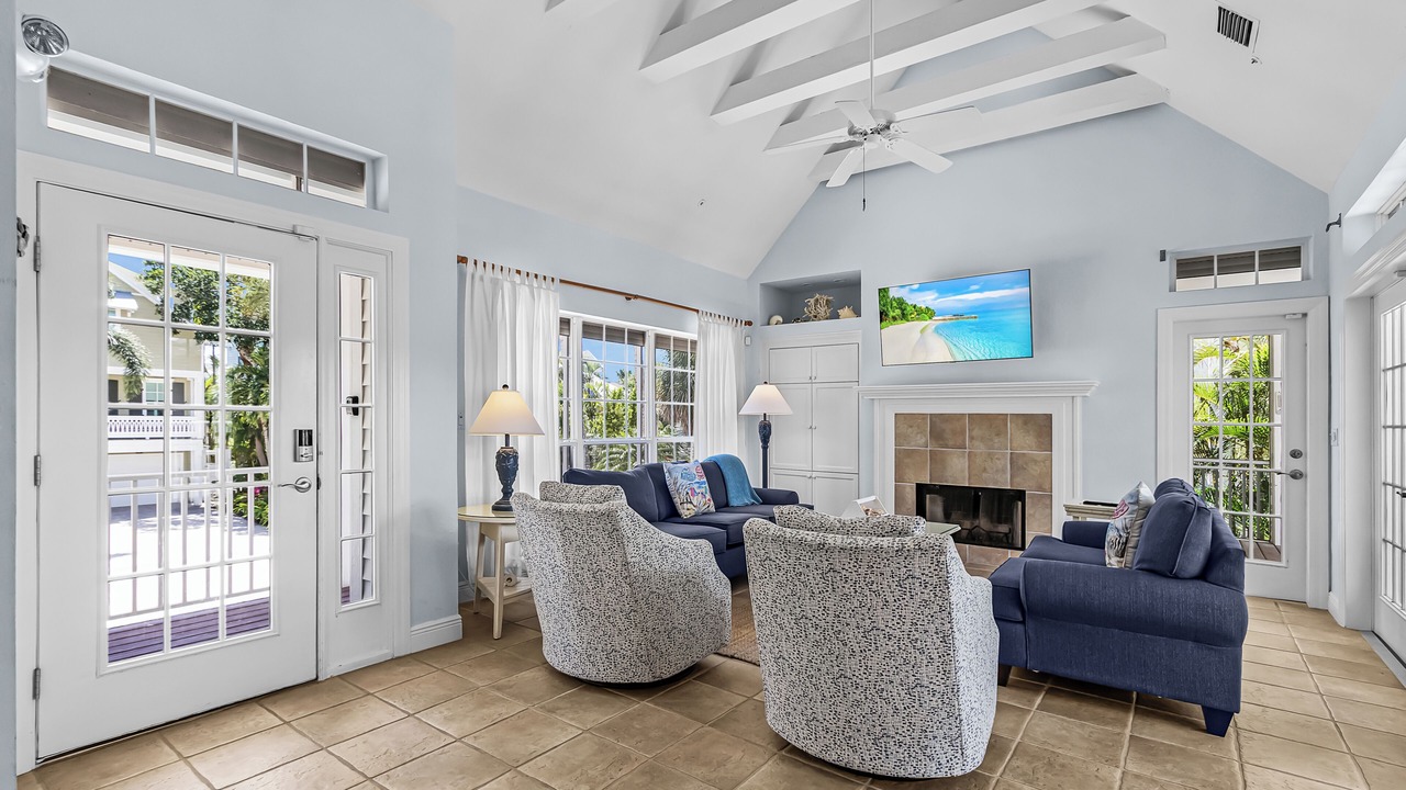 Photo of Livingroom in Captiva