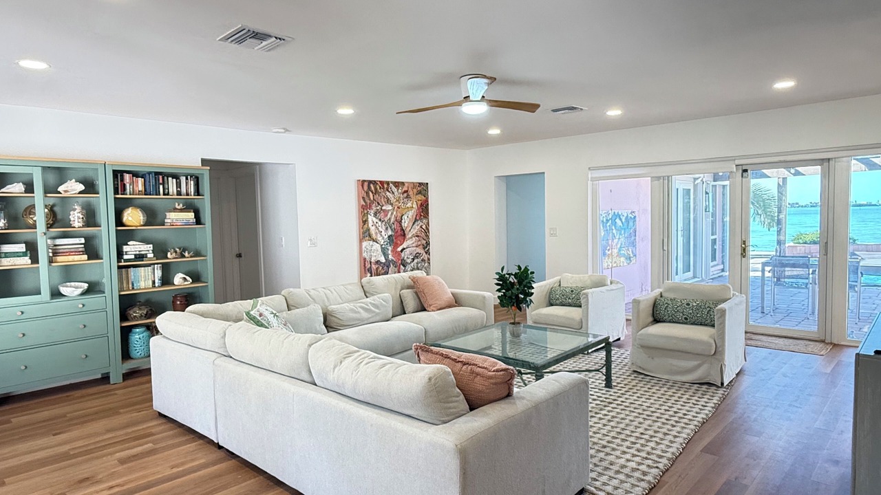 Photo of Livingroom in Jungle Terrace
