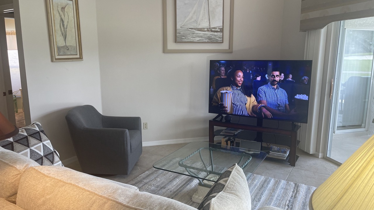 Photo of Livingroom in Falcons Glen