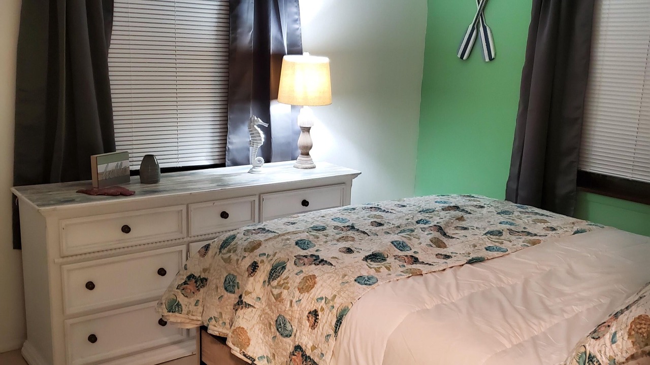 Photo of Bedroom in Englewood