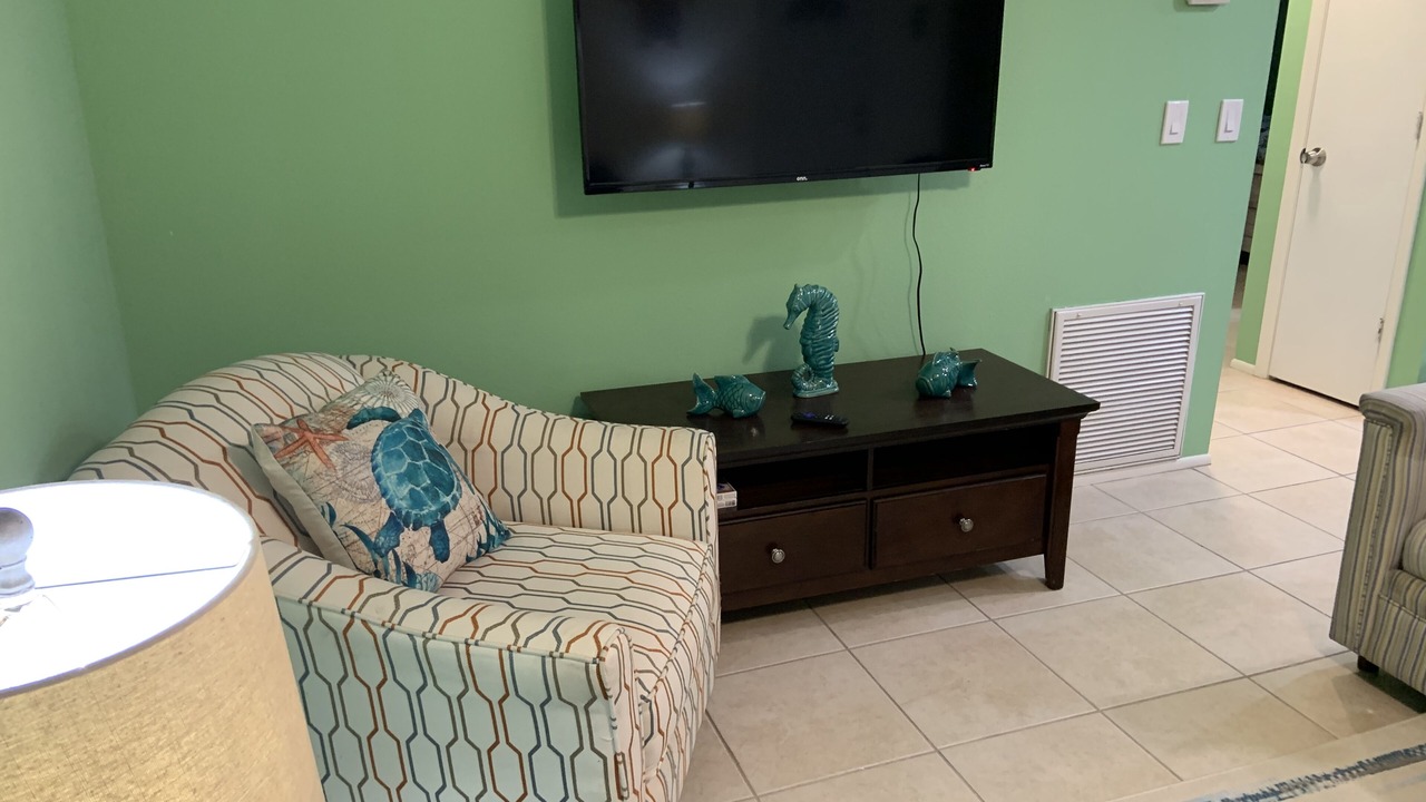 Photo of Livingroom in Englewood