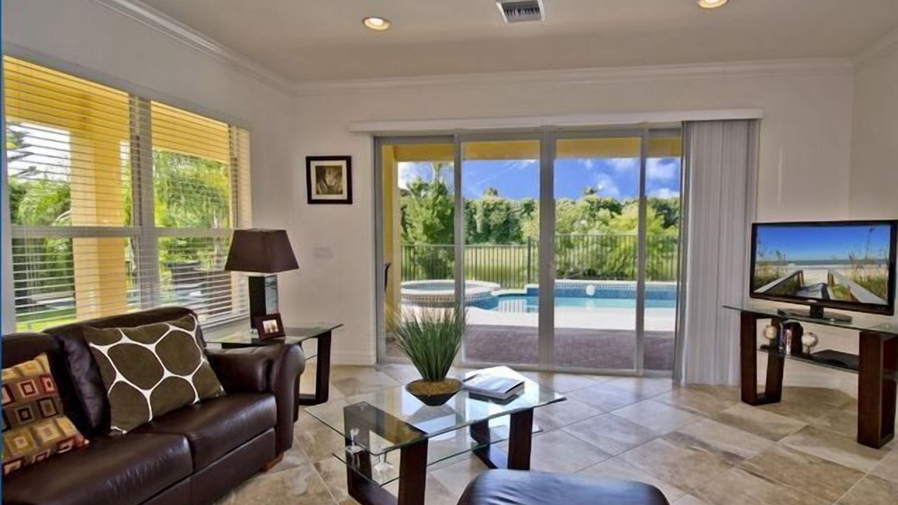Photo of Outdoor in Marbella Lakes