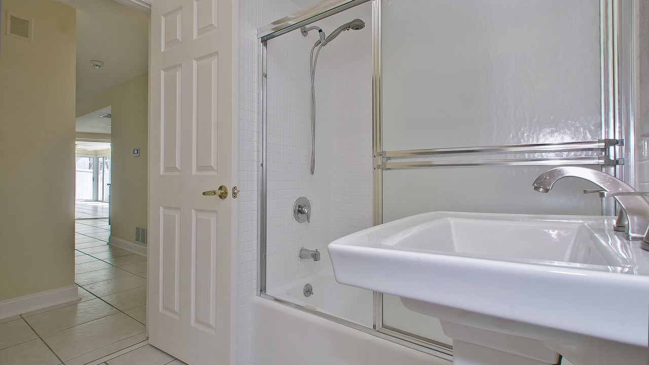 Photo of Bathroom in Island Estate