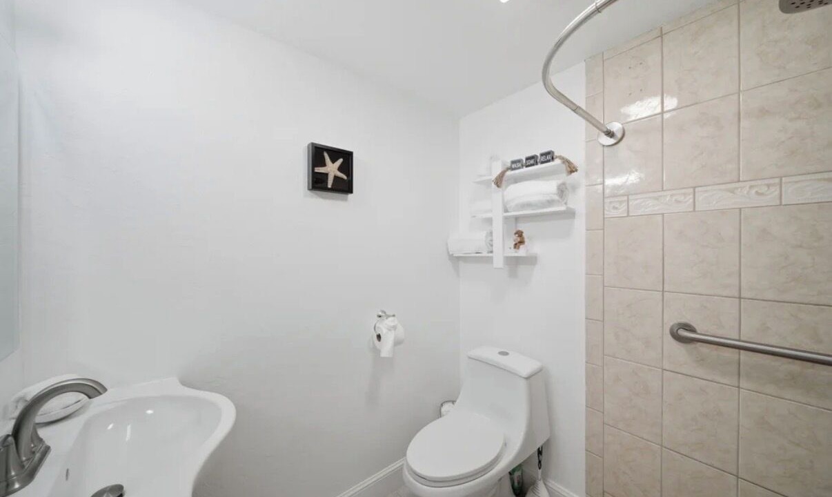 Photo of Bathroom in Naples Park
