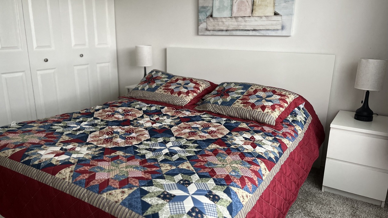 Photo of Bedroom in Lake Berkley