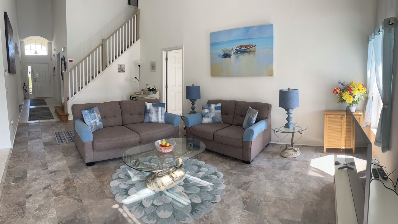 Photo of Livingroom in Lake Berkley