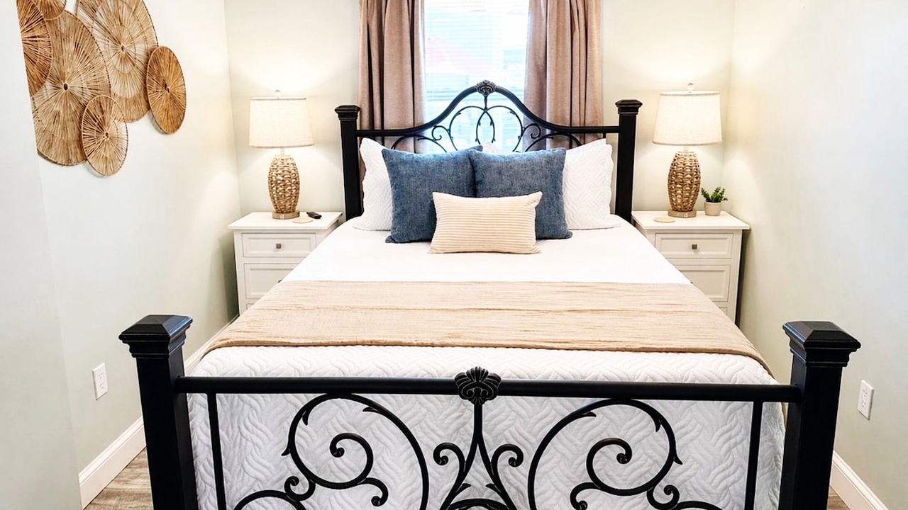 Photo of Bedroom in Crescent Lake