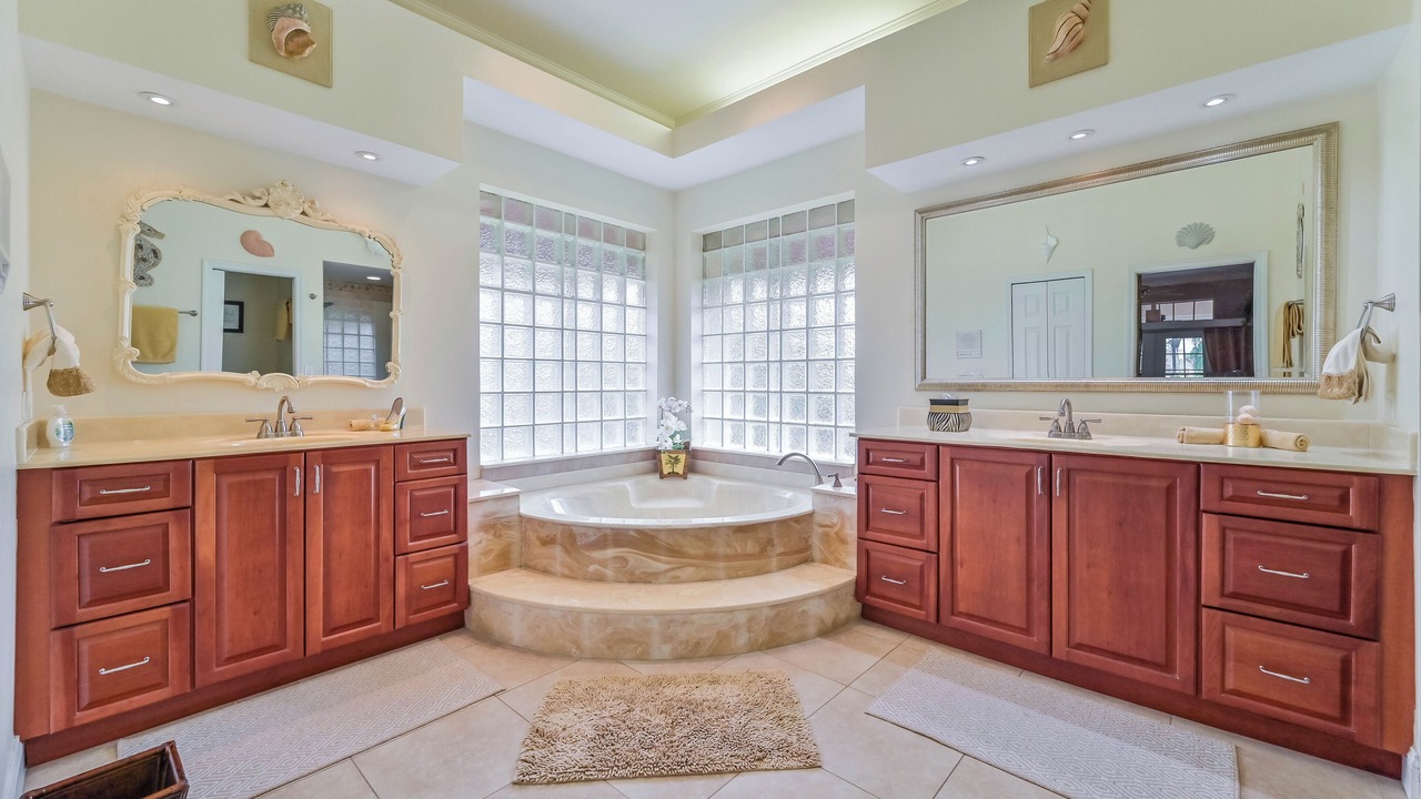 Photo of Bathroom in Biggar