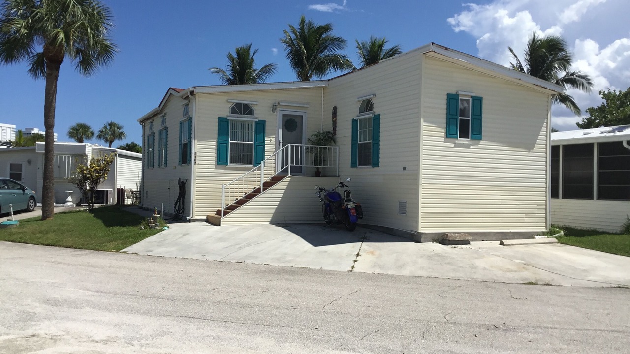 Photo of Outdoor in Hutchinson Island South