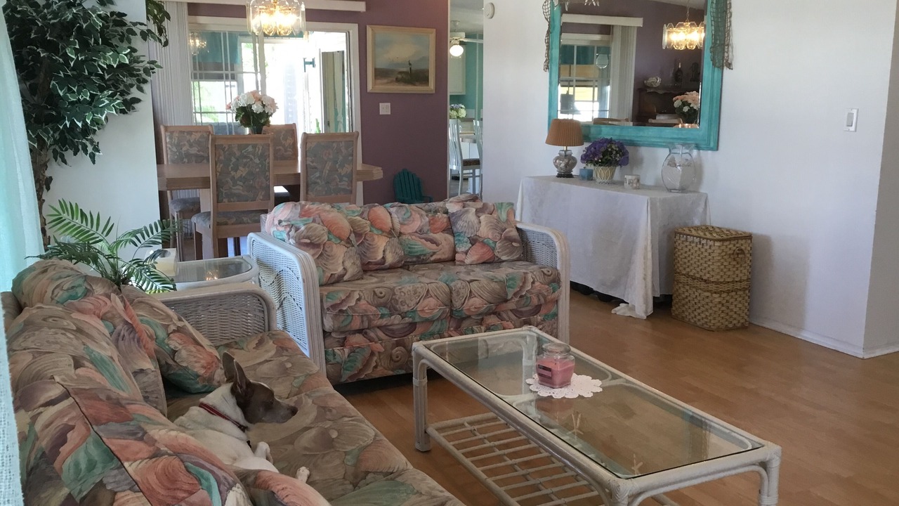 Photo of Livingroom in Hutchinson Island South