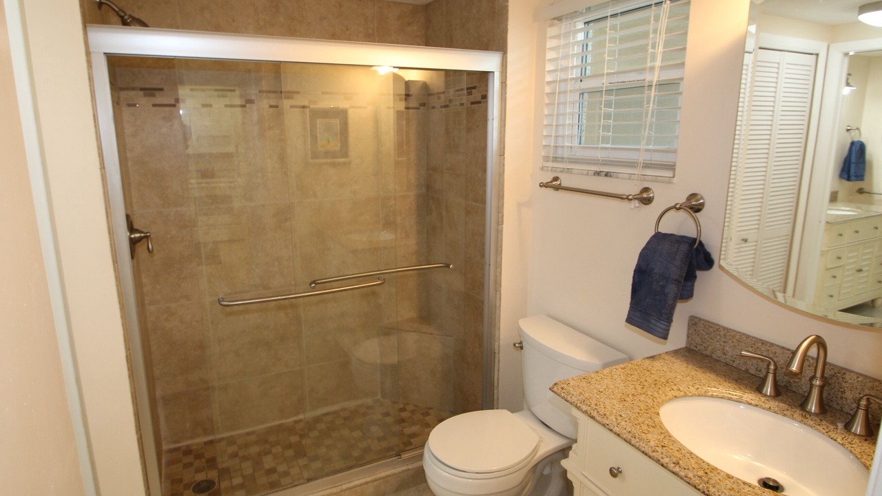 Photo of Bathroom in Old Naples