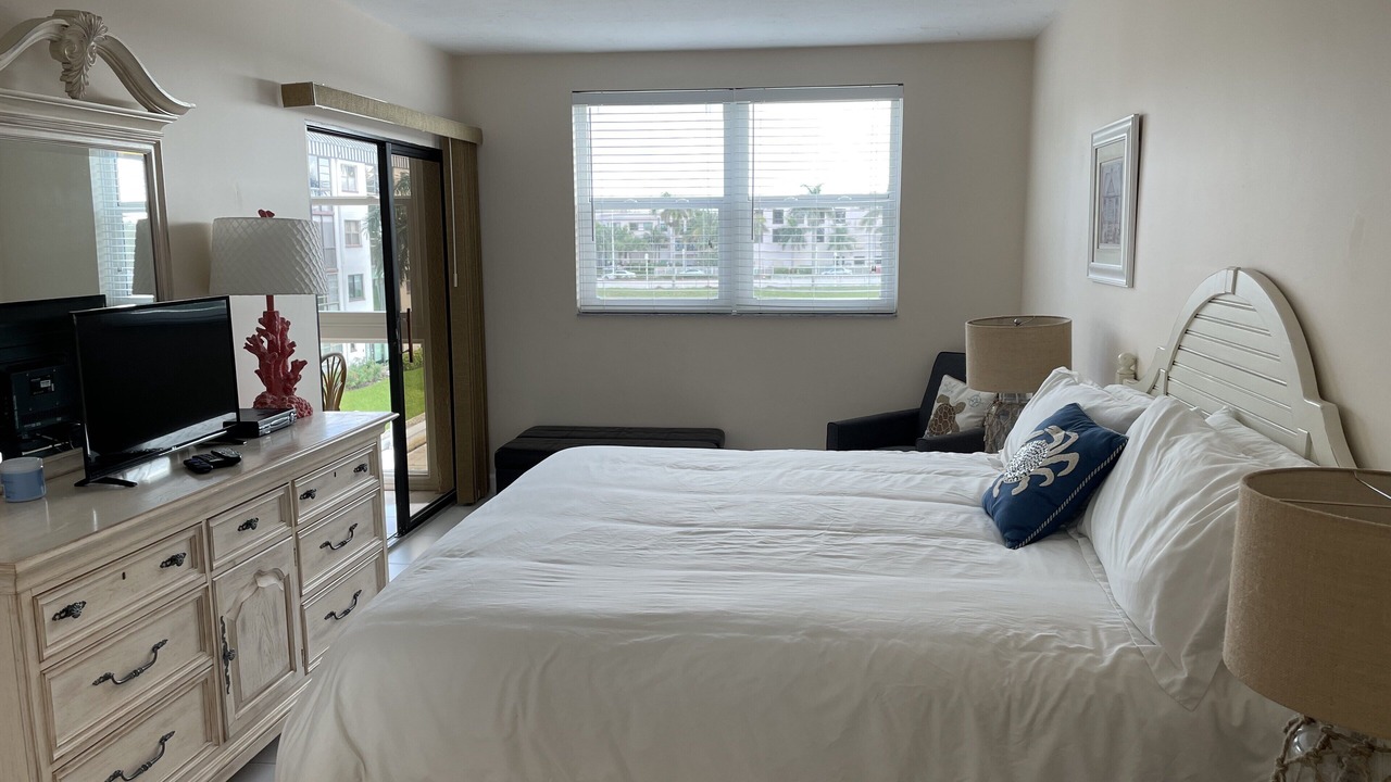 Photo of Bedroom in Old Naples