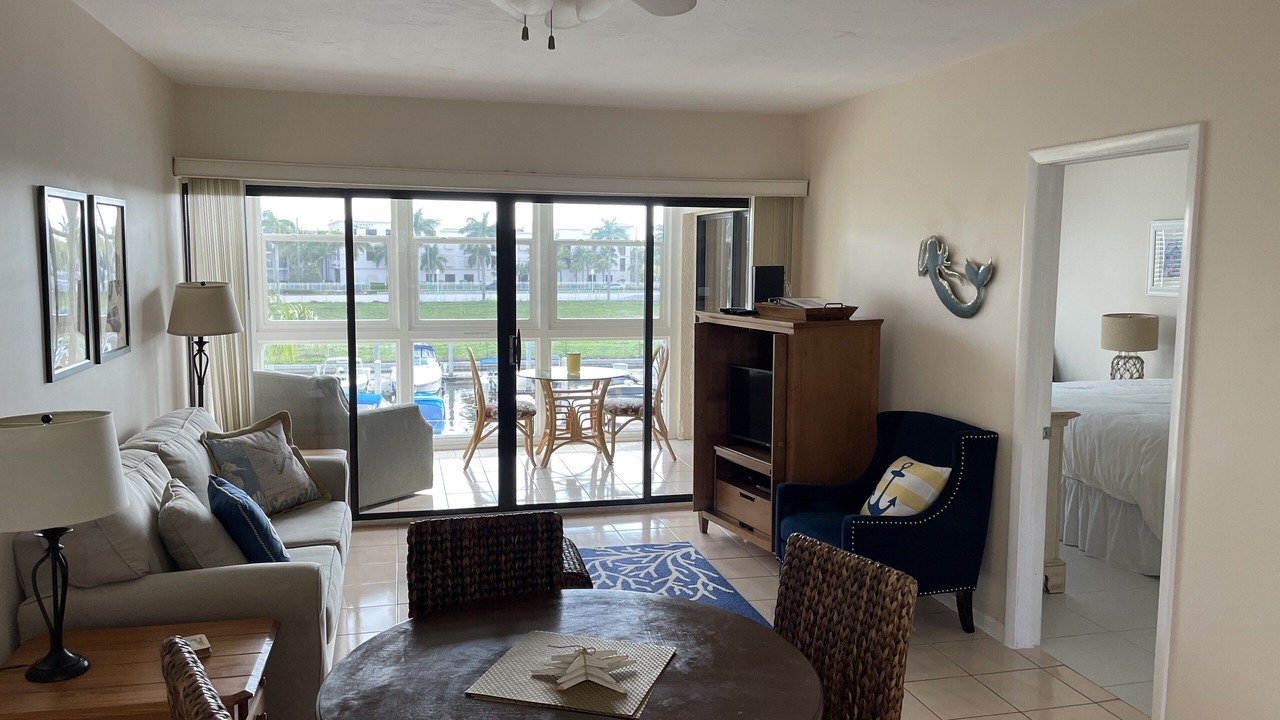 Photo of Livingroom in Old Naples