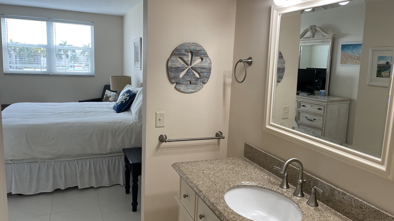 Photo of Bedroom in Old Naples