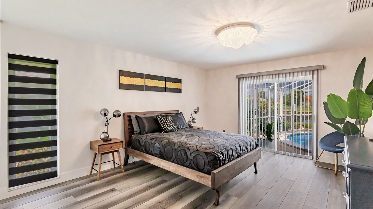Photo of Bedroom in Edgewater