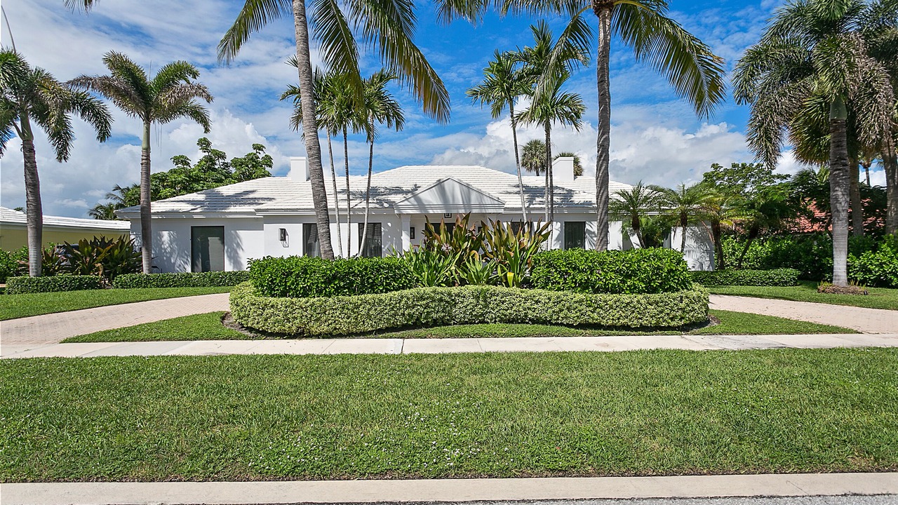 Photo of Outdoor in Manalapan