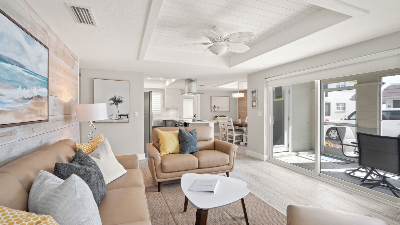Photo of Livingroom in Siesta Key