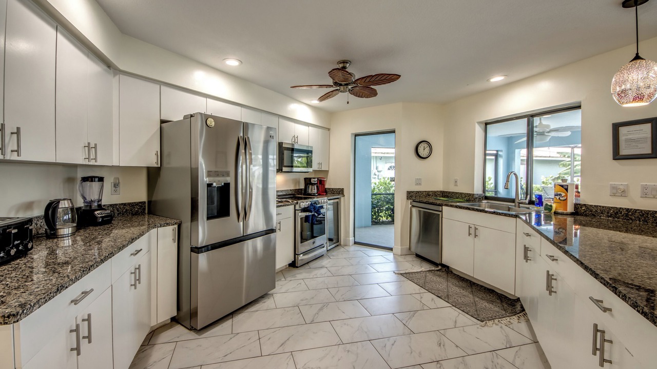 Photo of Kitchen in Caloosahatchee