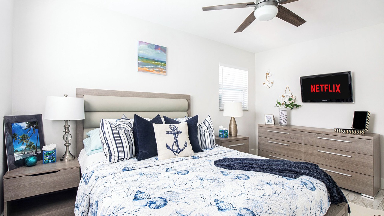 Photo of Bedroom in Bonita Shores